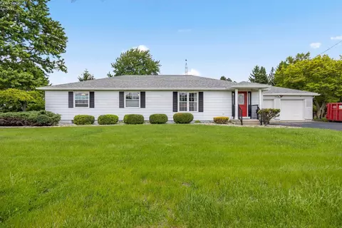 2132 E Cole Rd, Fremont, OH 43420