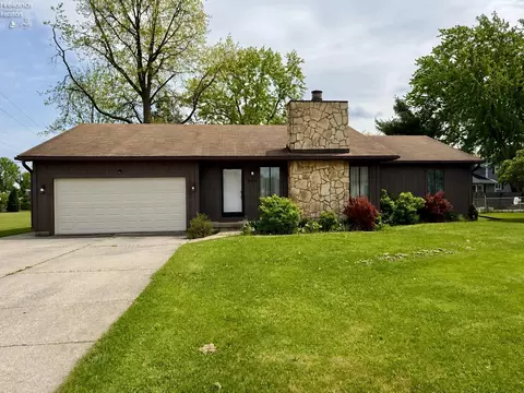 504 Meadow Ln, Sandusky, OH 44870