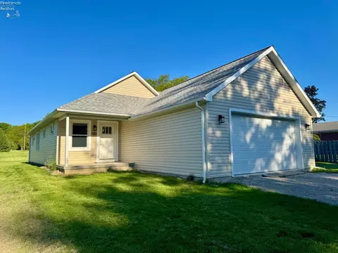 91 Elwood St, Tiffin, OH 44883