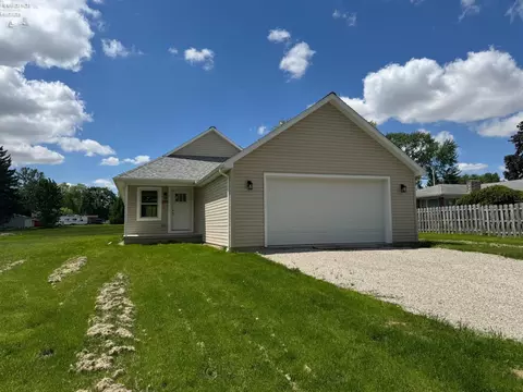 91 Elwood St, Tiffin, OH 44883