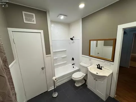 Bath - 4850 Bullhead Rd, Willard, OH 44890 photo 2 of 2