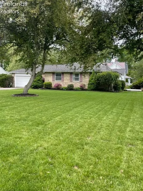 36 Stoutenburg Dr, Norwalk, OH 44857