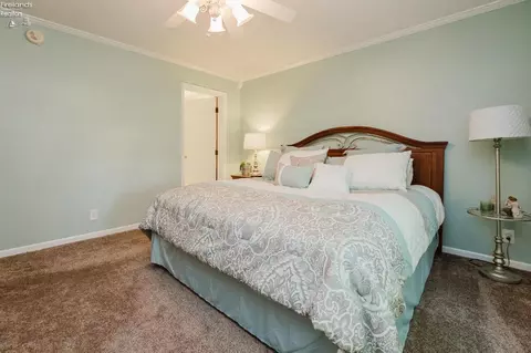 Bedroom - 9208 River Rd, Huron, OH 44839 photo 3 of 10