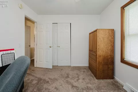 Bedroom - 9208 River Rd, Huron, OH 44839 photo 5 of 10