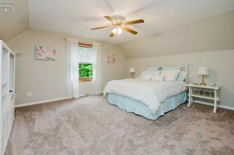 Bedroom - 9208 River Rd, Huron, OH 44839 photo 7 of 10