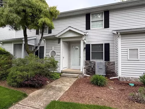 102 Landing Ln #B, Marblehead, OH 43440