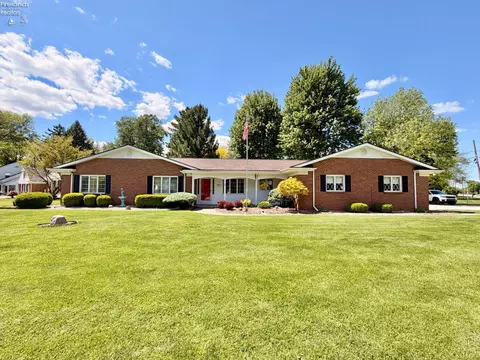 1900 Port Clinton Rd, Fremont, OH 43420