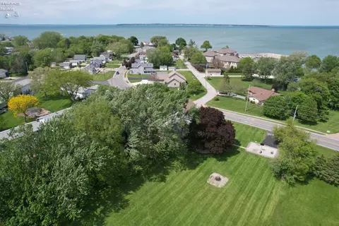 View/Area - 410 E Main St, Marblehead, OH 43440 photo 16 of 16