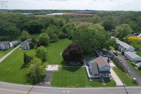 View/Area - 410 E Main St, Marblehead, OH 43440 photo 3 of 15