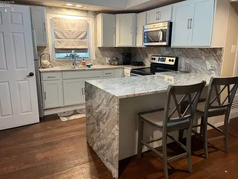Kitchen - 410 E Main St, Marblehead, OH 43440 photo 3 of 4