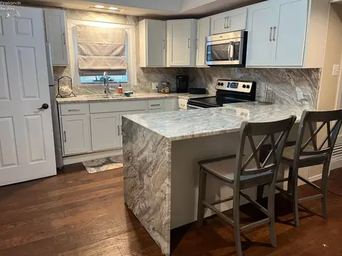 Kitchen - 410 E Main St, Marblehead, OH 43440 photo 3 of 4