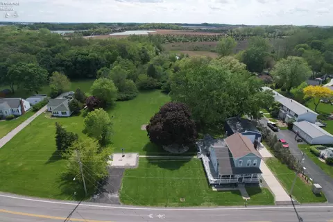 View/Area - 410 E Main St, Marblehead, OH 43440 photo 3 of 16
