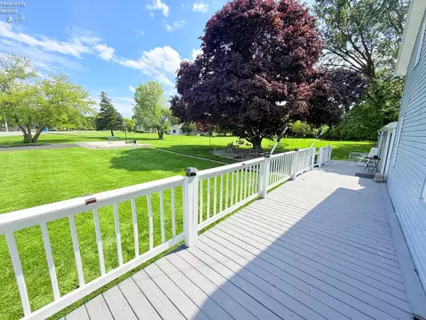 Exterior - 410 E Main St, Marblehead, OH 43440 photo 19 of 21