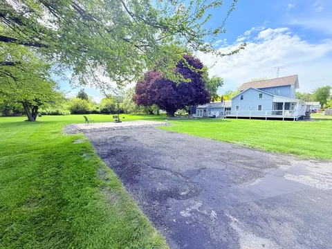 Exterior - 410 E Main St, Marblehead, OH 43440 photo 9 of 21