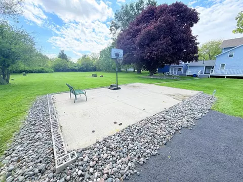Exterior - 410 E Main St, Marblehead, OH 43440 photo 10 of 20