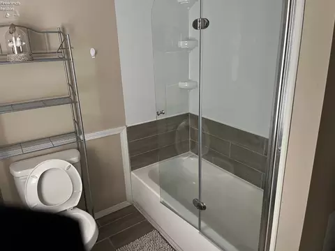 Bath - 410 E Main St, Marblehead, OH 43440 photo 2 of 2