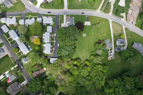 View/Area - 410 E Main St, Marblehead, OH 43440 photo 12 of 16
