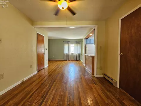 Living - 201 Brinker St, Bellevue, OH 44811 photo 4 of 7