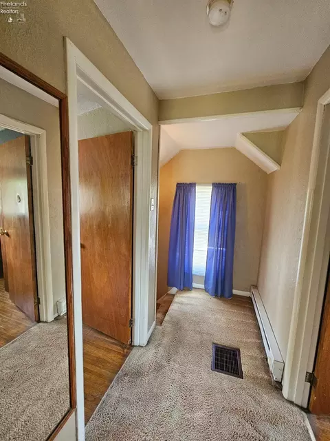 Entry Way - 201 Brinker St, Bellevue, OH 44811 photo 3 of 3