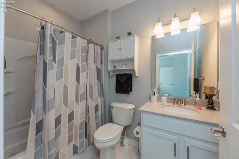 Bath - 6012 Coventry Cir, Huron, OH 44839 photo 3 of 8