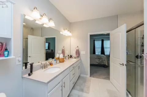 Bath - 6012 Coventry Cir, Huron, OH 44839 photo 7 of 8