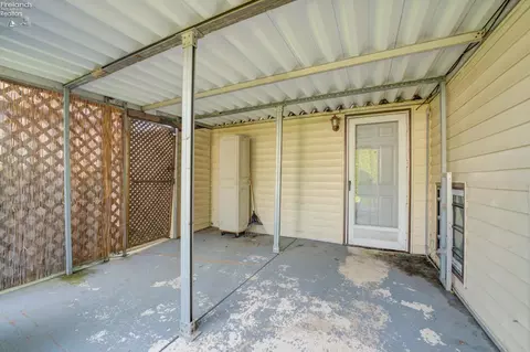 Exterior - 4700 Willow Ave, Lorain, OH 44055 photo 1 of 7