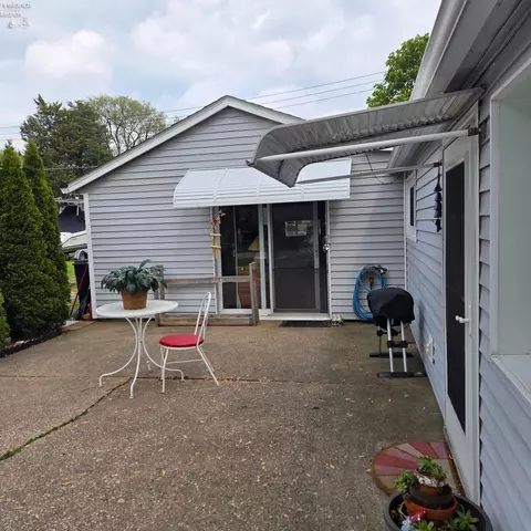 1953 S Central Ln, Marblehead, OH 43440