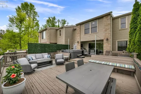 Exterior - 3616 Turfside Cir #B, Huron, OH 44839 photo 5 of 12