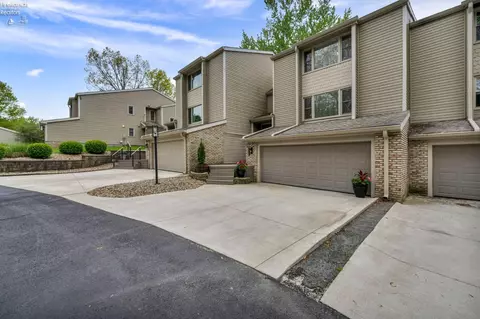 Exterior - 3616 Turfside Cir #B, Huron, OH 44839 photo 2 of 12