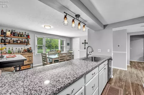 Kitchen - 3616 Turfside Cir #B, Huron, OH 44839 photo 3 of 6