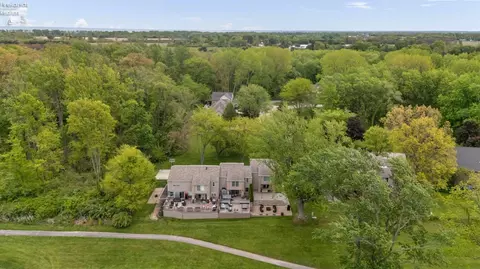 View/Area - 3616 Turfside Cir #B, Huron, OH 44839 photo 6 of 9