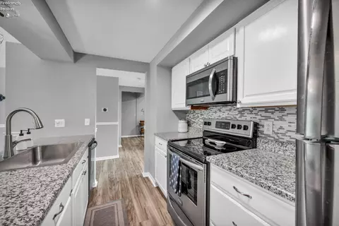 Kitchen - 3616 Turfside Cir #B, Huron, OH 44839 photo 1 of 6