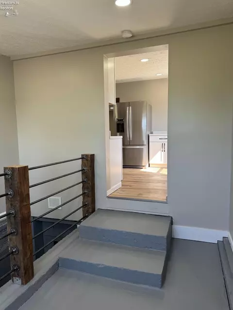 Entry Way - 412 Monroe St, Monroeville, OH 44847 photo 1 of 3