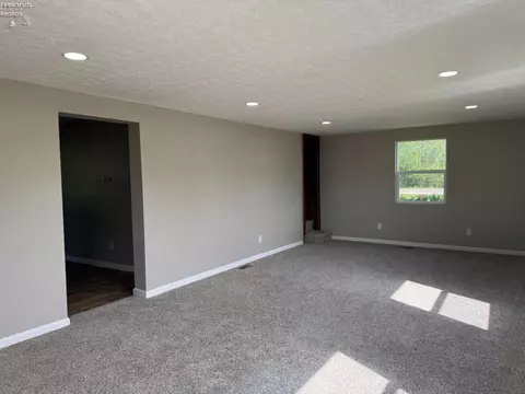 Living - 412 Monroe St, Monroeville, OH 44847 photo 1 of 7