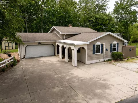 1040 Cleveland Ave, Fremont, OH 43420