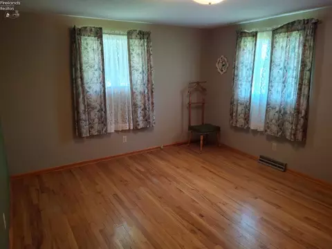 Bedroom - 96 Perrin Rd, Milan, OH 44846 photo 1 of 3