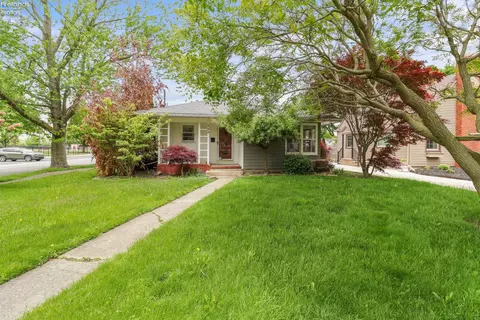 248 Fairfield Ave, Bellevue, OH 44811