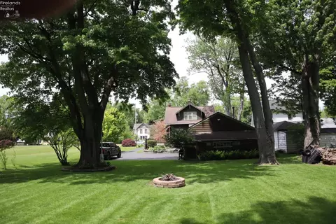 Exterior - 272 E Main St, Norwalk, OH 44857 photo 3 of 9
