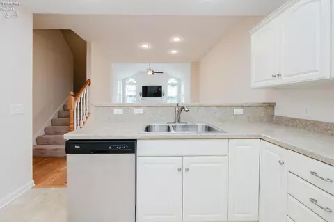 Kitchen - 3847 Coventry Ln, Huron, OH 44839 photo 3 of 4