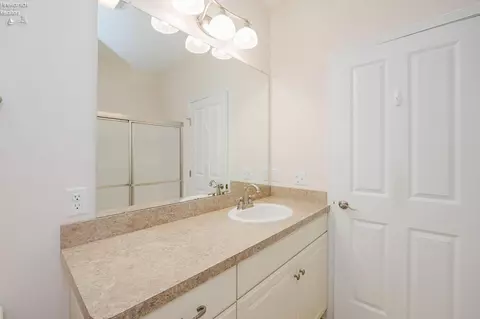 Bath - 3847 Coventry Ln, Huron, OH 44839 photo 1 of 5