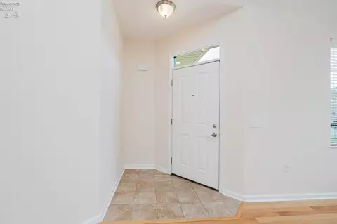 Entry Way - 3847 Coventry Ln, Huron, OH 44839 photo 2 of 5