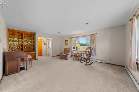 Living - 1320 Berlin Rd, Huron, OH 44839 photo 2 of 3
