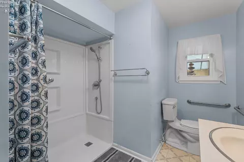 Bath - 1320 Berlin Rd, Huron, OH 44839 photo 1 of 4