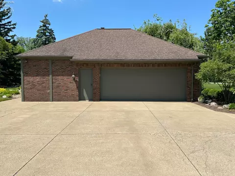 Exterior - 3985 Wiers Rd, Willard, OH 44890 photo 4 of 6
