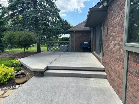 Exterior - 3985 Wiers Rd, Willard, OH 44890 photo 5 of 6