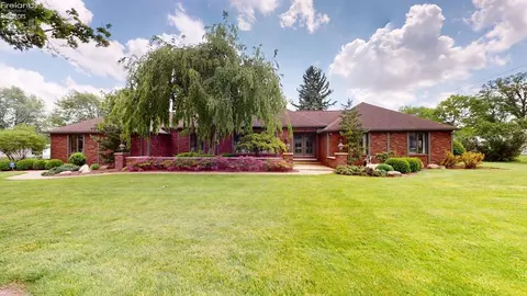 3985 Wiers Rd, Willard, OH 44890
