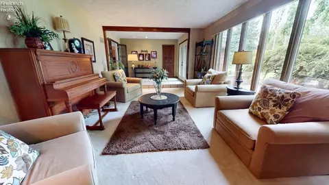 Living - 3985 Wiers Rd, Willard, OH 44890 photo 2 of 4