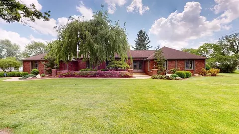 3985 Wiers Rd, Willard, OH 44890