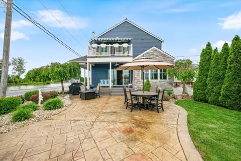 1511 N Anchor Ave, Port Clinton, OH 43452