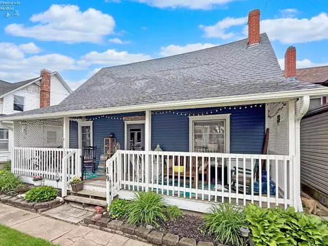 19 Oakwood Ave, Huron, OH 44839